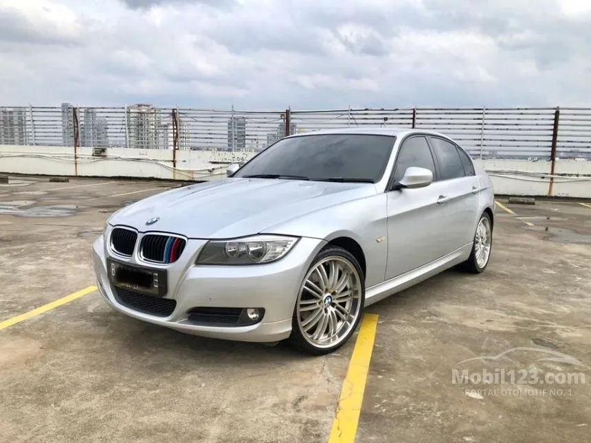 Jual Mobil BMW 320i 2010 Business Edition 2.0 di DKI Jakarta Automatic ...