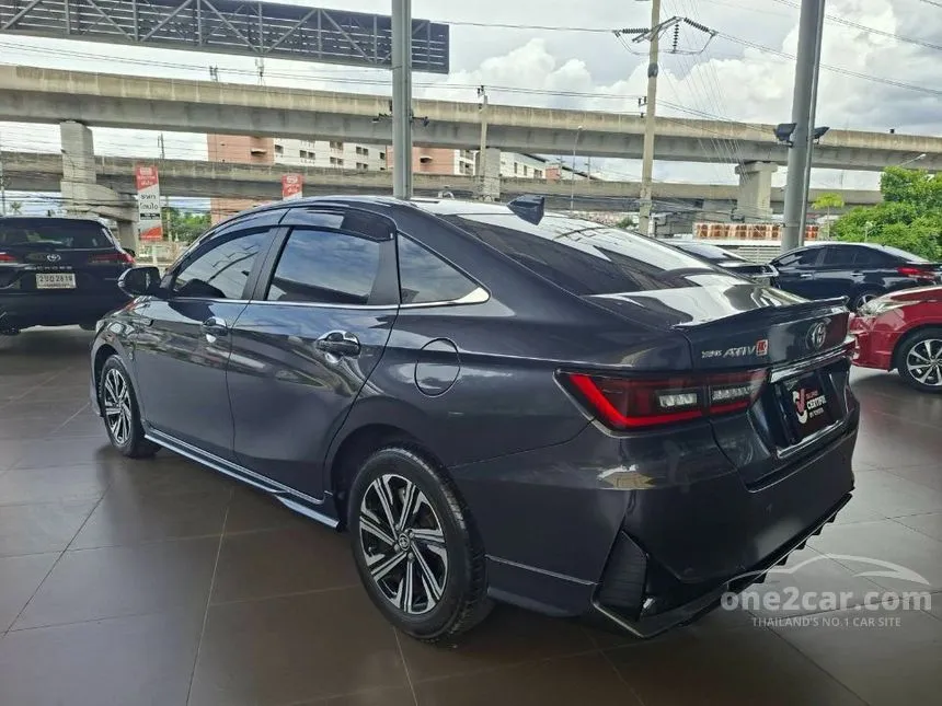 2022 Toyota Yaris Ativ Premium Luxury Sedan