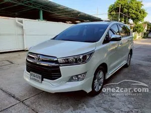 2017 Toyota INNOVA 2.8 Crysta V Wagon