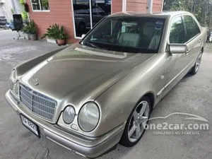 1996 Mercedes-Benz E230 2.3 Elegance Sedan