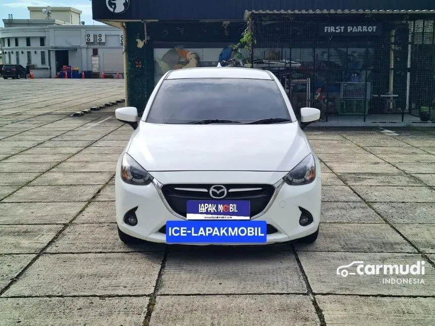 Jual Mobil Mazda 2 2015 R 1.5 di DKI Jakarta Automatic Hatchback Putih Rp 155.000.000