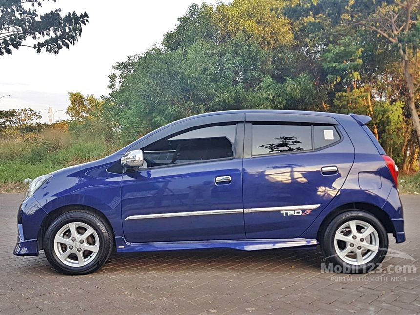 Legenda Jalanan: Mengupas Tuntas Toyota Avanza 2014 TRD Sportivo Biru
