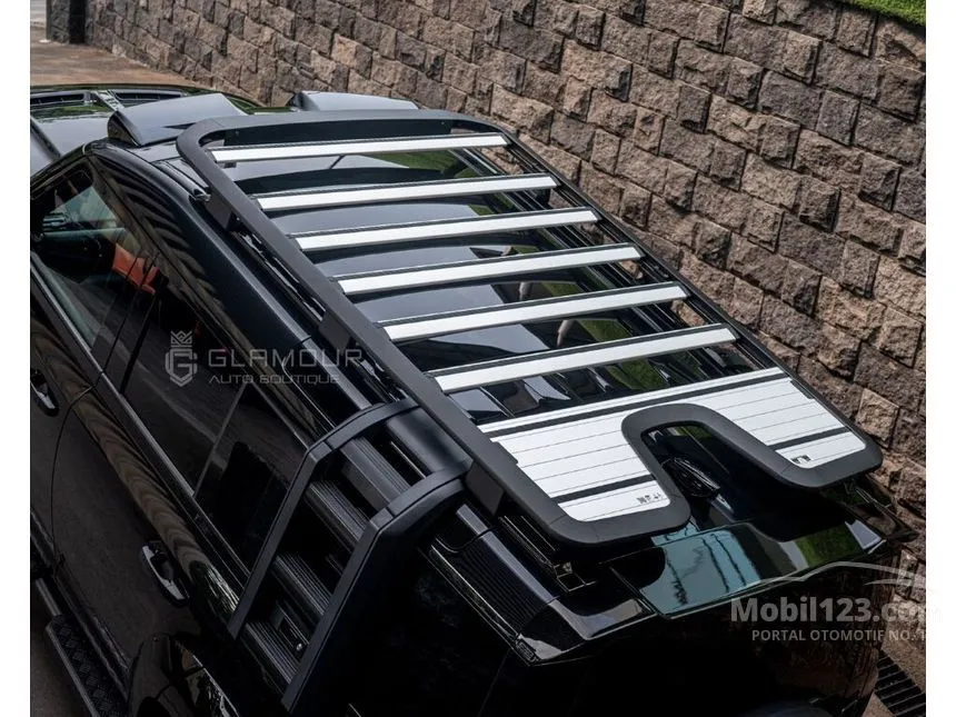 2023 Land Rover Defender 110 P400 X SUV