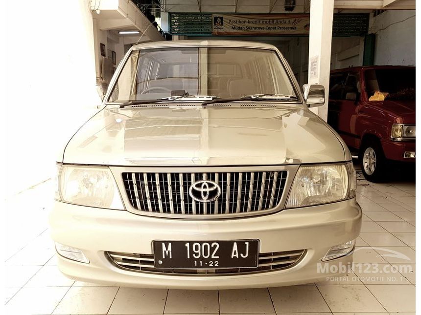 Jual Mobil Toyota Kijang 2004 LSX 1.8 di Jawa Timur Manual MPV Silver