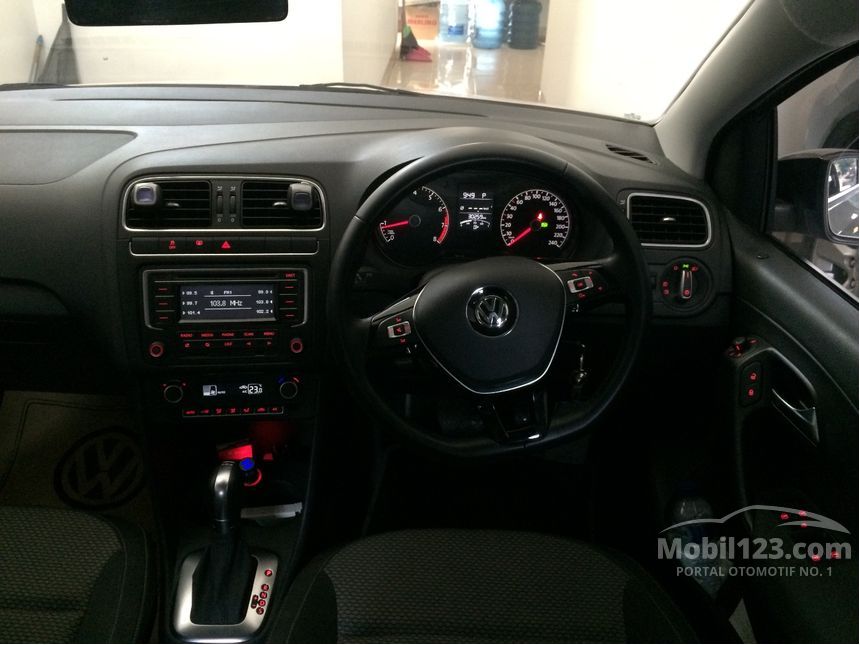 2015 Volkswagen Polo TSI 1.2 Automatic Hatchback