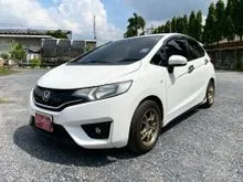 2015 Honda JAZZ 1.5 (ปี 14-22) V+ Hatchback