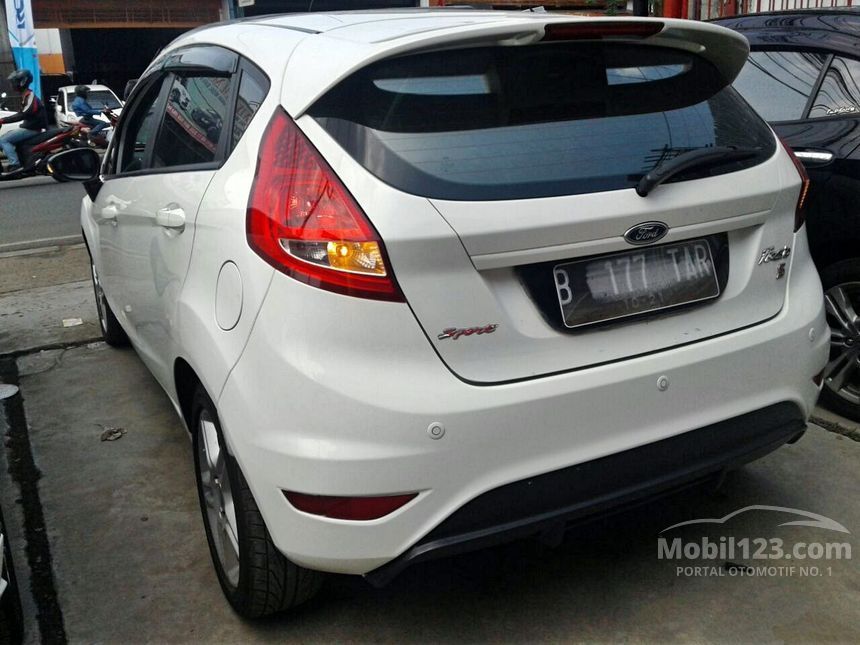 Jual Mobil  Ford  Fiesta  2011 Sport 1 6 di Jawa  Barat  