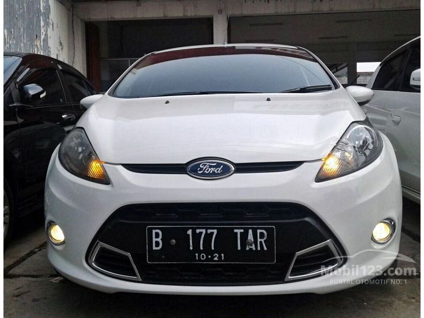 Jual Mobil Ford Fiesta 2011 Sport 1.6 di Jawa Barat 