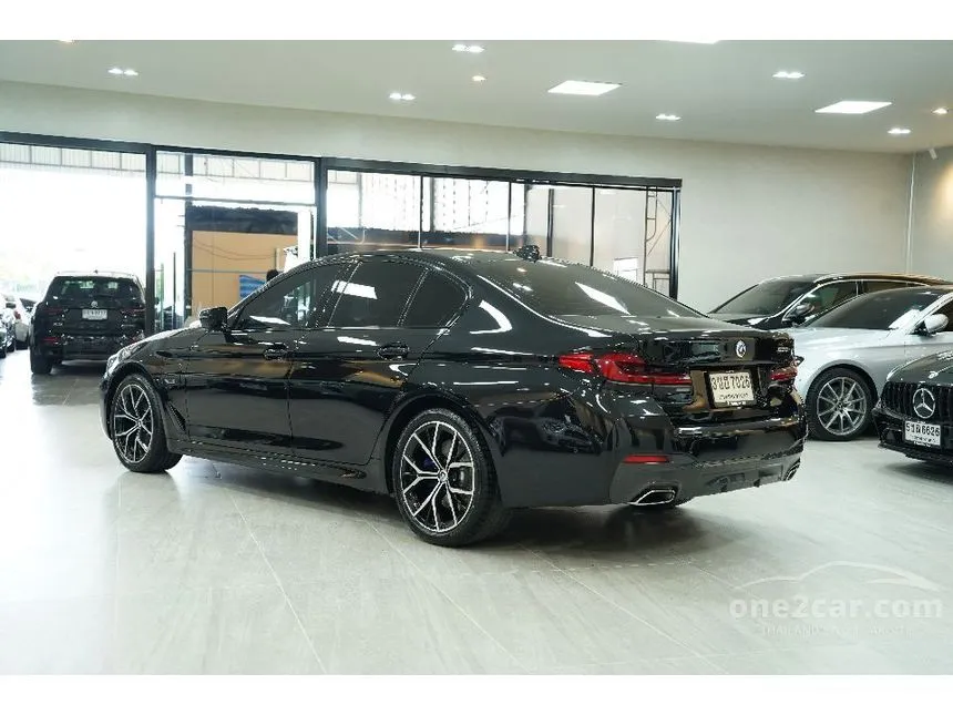 2023 BMW 530e M Sport Sedan