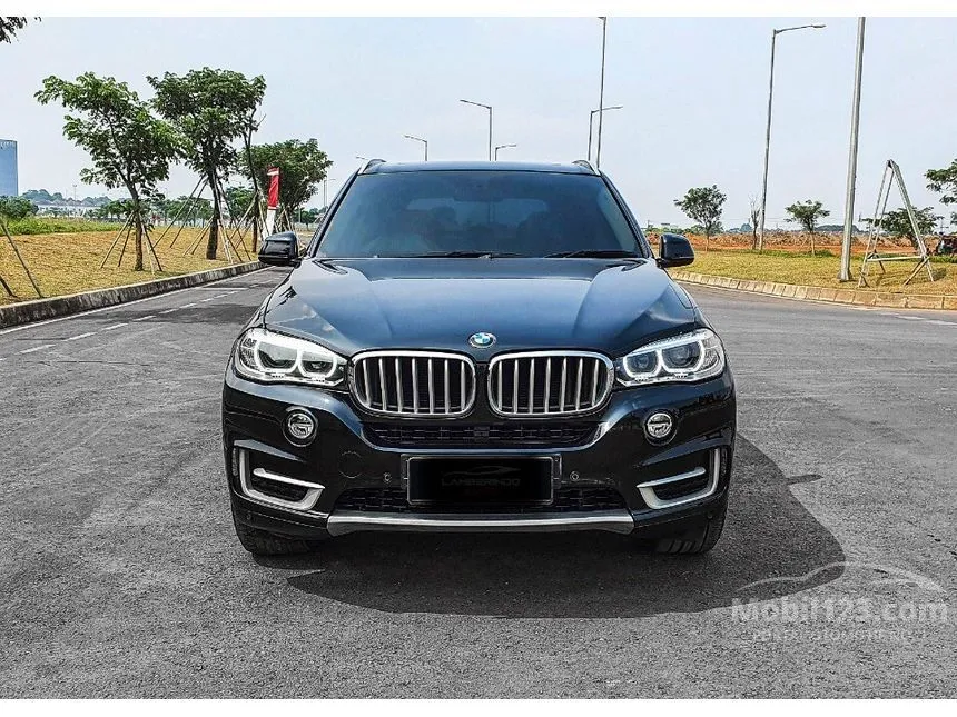 Jual Mobil BMW X5 2015 xDrive35i xLine 3.0 di Banten Automatic SUV Hitam Rp 675.000.000