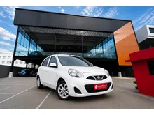 2015 Nissan March 1.2 Hatchback - Diskon Cash sampai 15 JUTA