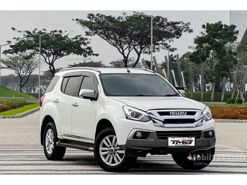 2017 Isuzu MU-X Premiere SUV