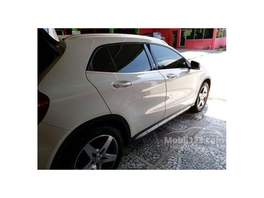 Jual Mobil Mercedes-Benz GLA200 2017 AMG 1.6 di Sumatera 