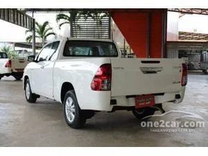 2018 Toyota HILUX REVO 2.4 E Smart Cab Pickup
