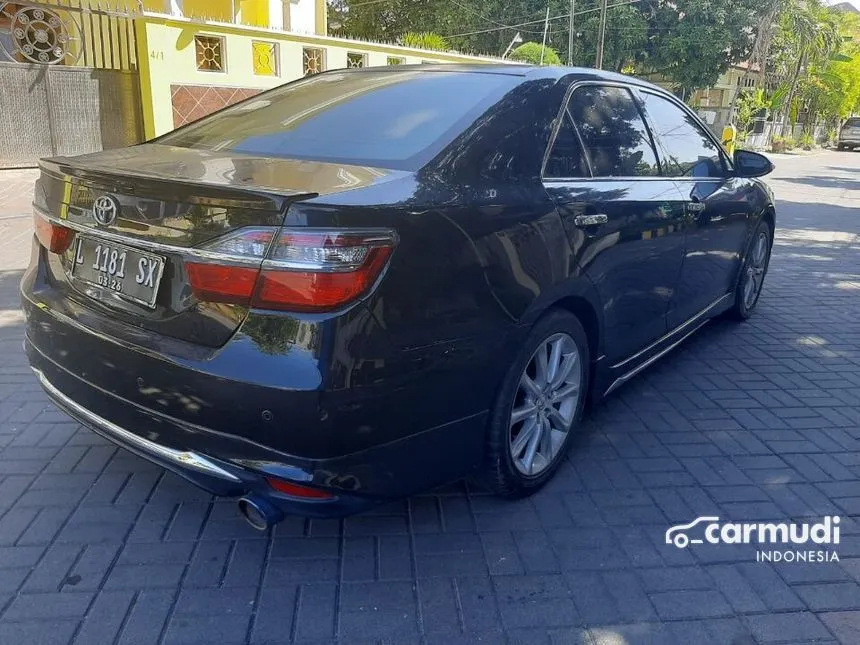 2016 Toyota Camry V Sedan