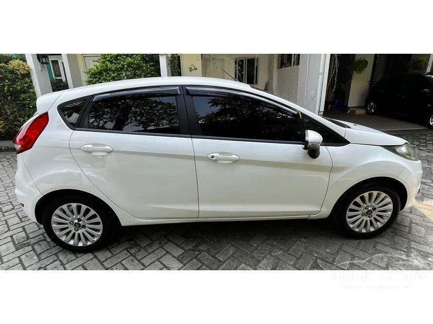 2012 Ford Fiesta Trend Hatchback