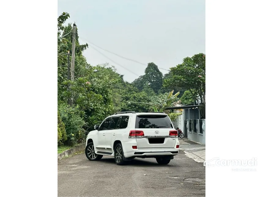 2012 Toyota Land Cruiser 200 Full spec SUV