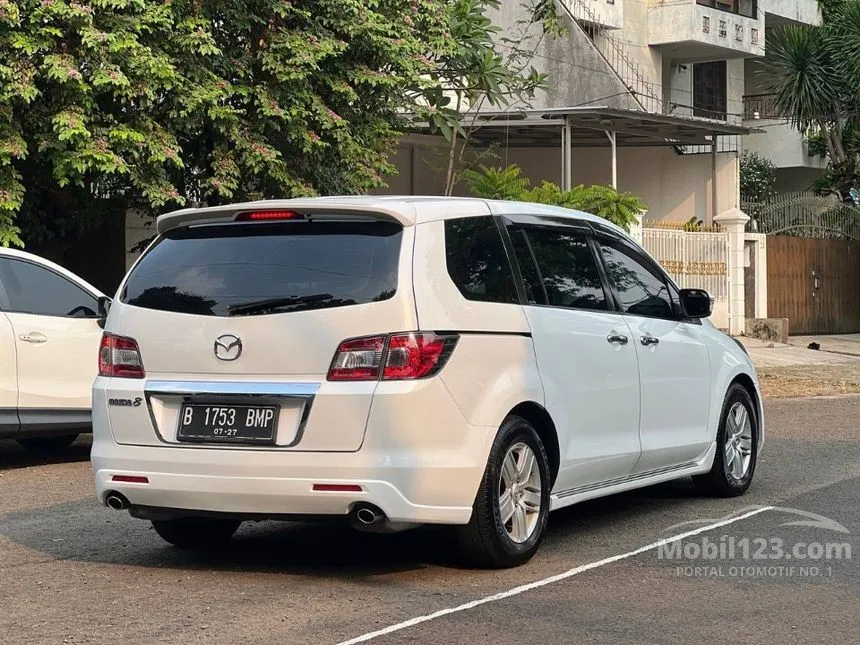 2012 Mazda 8 MPV