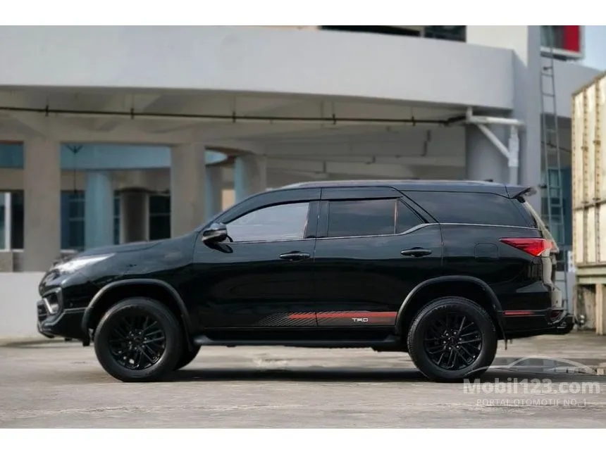 2019 Toyota Fortuner VRZ TRD 4X2 SUV