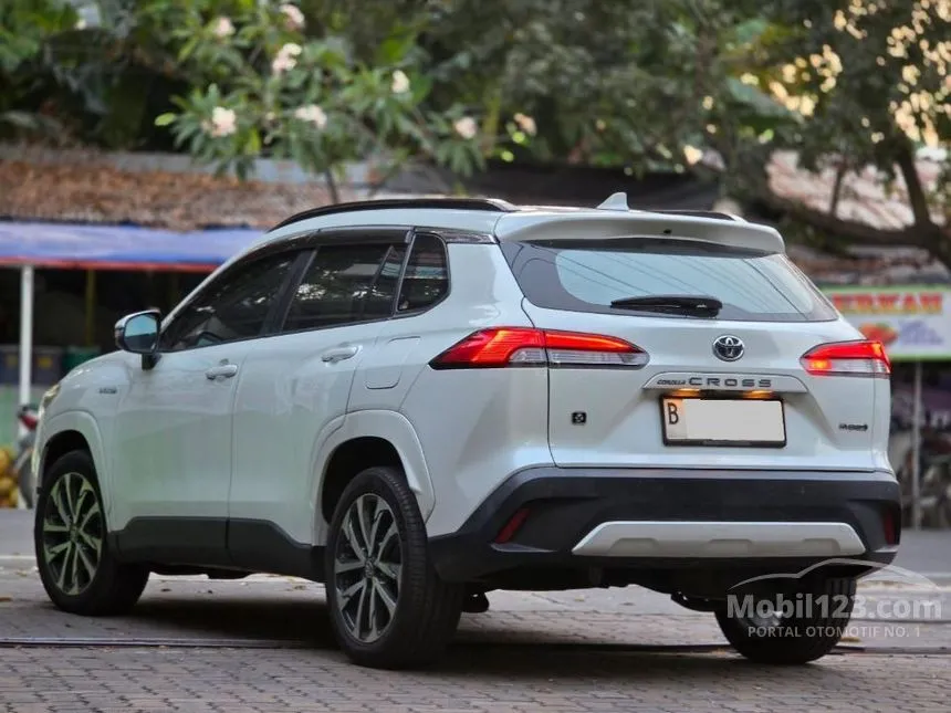 2021 Toyota Corolla Cross Hybrid SUV