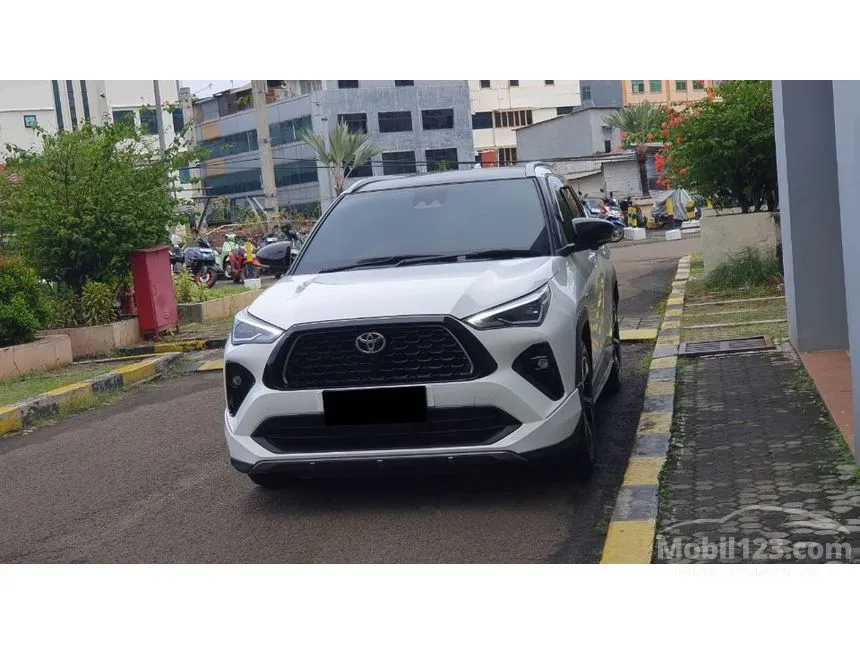 2024 Toyota Yaris Cross S with GR Parts Aero Pkg SUV