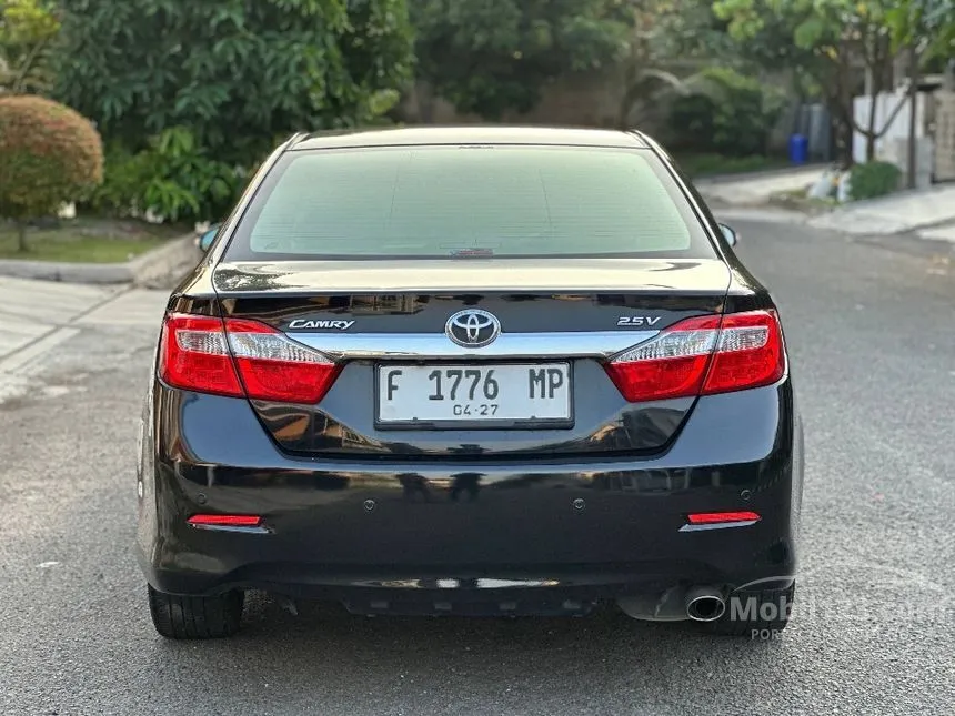 2013 Toyota Camry V Sedan