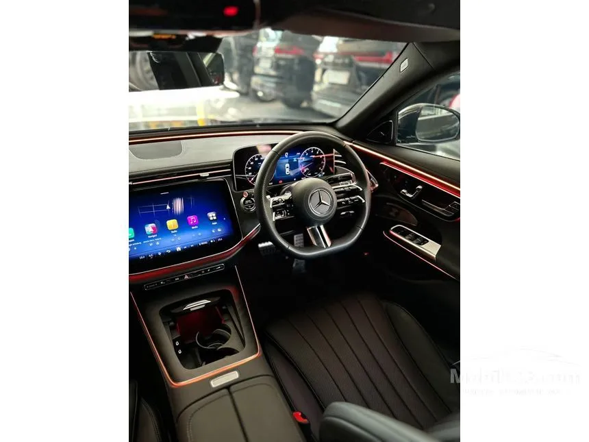 2025 Mercedes-Benz E300 AMG Line Sedan