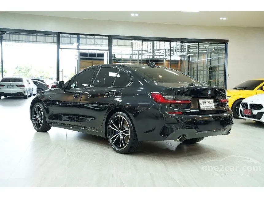 2021 BMW 330e M Sport Sedan
