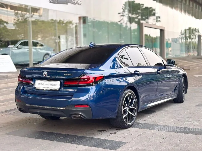2023 BMW 520i M Sport Sedan