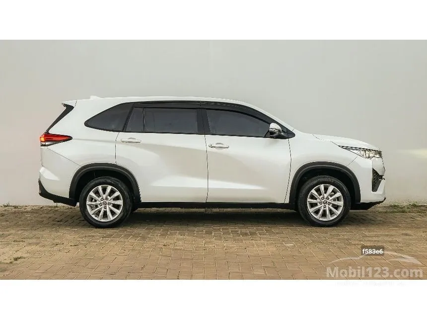 2023 Toyota Kijang Innova Zenix V (Non Premium Color) MPV