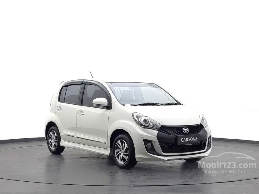 2017 Daihatsu Sirion D Hatchback