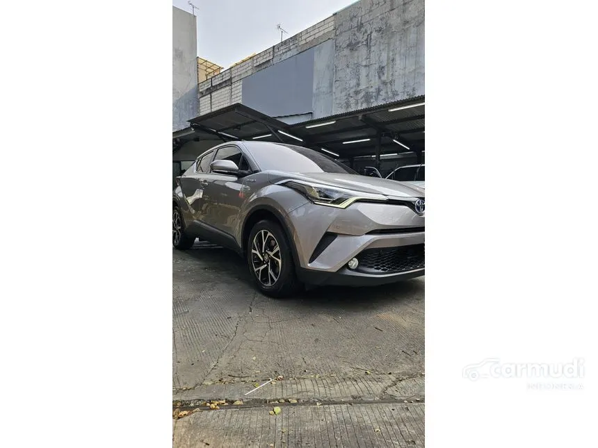 2020 Toyota C-HR Hybrid Wagon