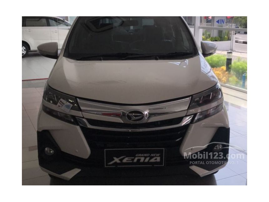 Jual Mobil Daihatsu Xenia 2019 R DELUXE 1.3 di Yogyakarta 