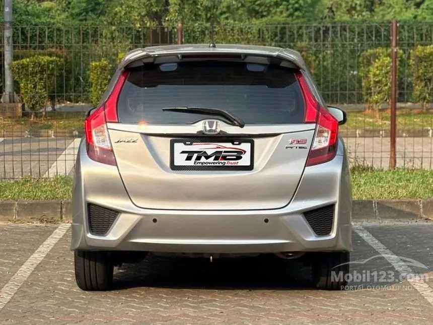 2016 Honda Jazz RS Hatchback