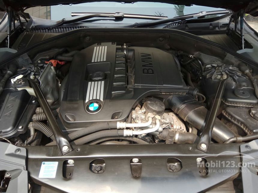 2009 BMW 740Li F01 3.0 L6 Automatic Sedan