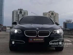 BMW 520i 2017 Hitam. 