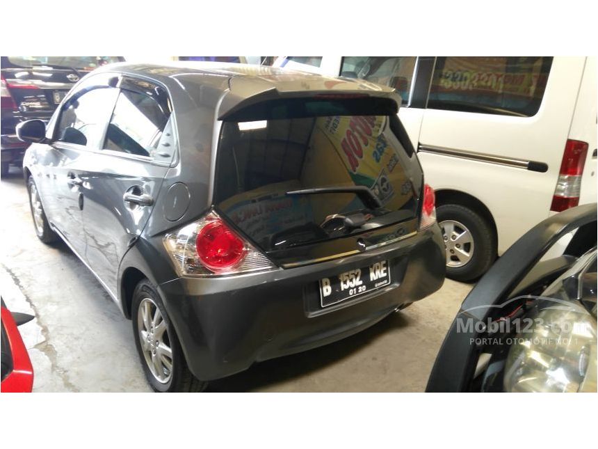 Jual Mobil  Honda  Brio  2014 Sports  E  1 3 di Jawa Barat 