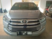Toyota Kijang Innova Reborn 2.0 V 2016 MT silver top condition