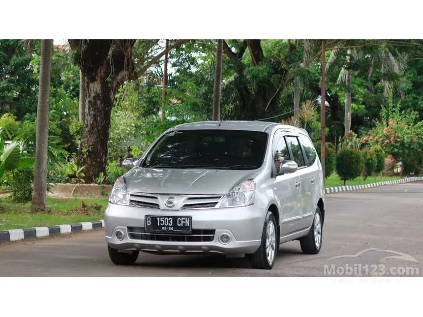Jual Mobil Nissan Grand Livina 2011 XV 1.5 di DKI Jakarta Automatic MPV Silver Rp 85.000.000
