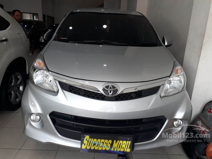 Jual Mobil Toyota Avanza 2014 Veloz 1.5 di Jawa Timur 