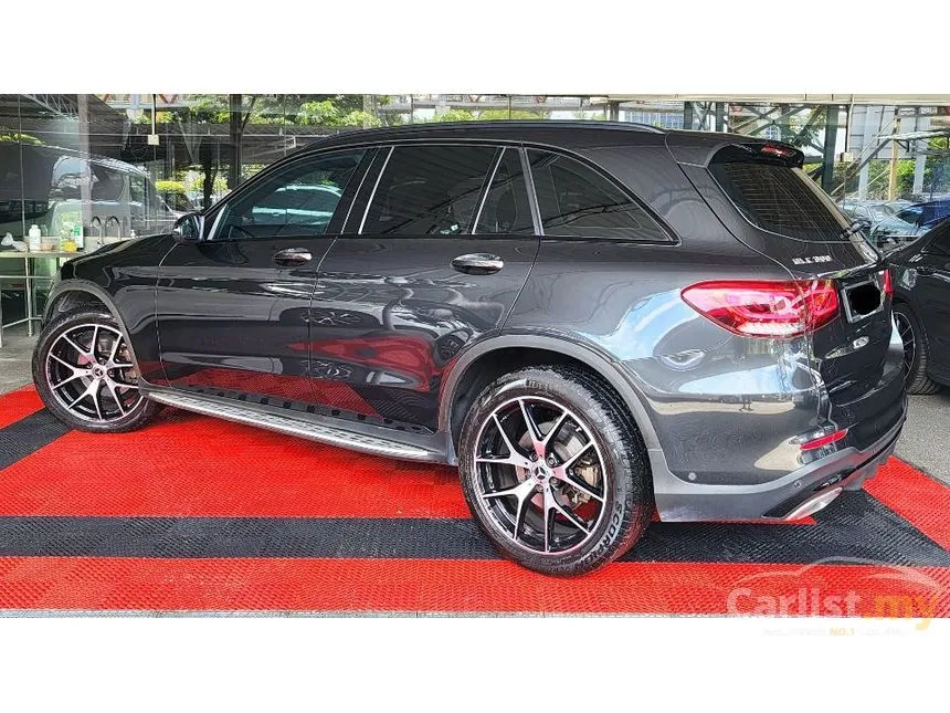 2021 Mercedes-Benz GLC300 4MATIC AMG Line SUV