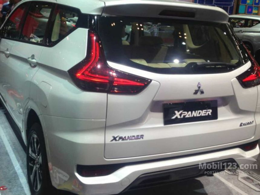 Jual Mobil  Mitsubishi Outlander  Sport  2019 GLS 2 0 di DKI 