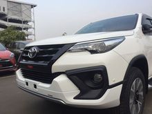 2019 Toyota Fortuner 2.4 TRD SUV