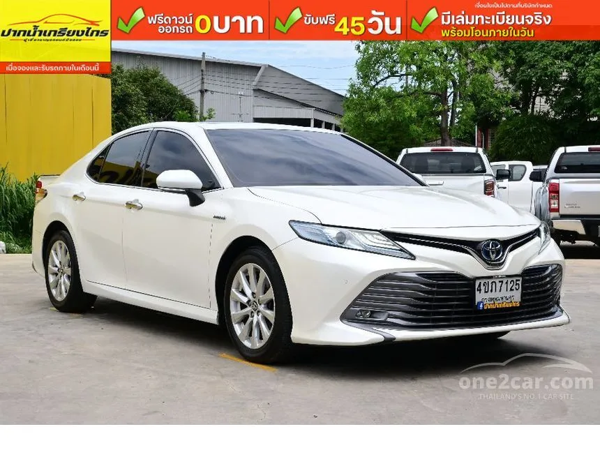 2019 Toyota CAMRY Hybrid Sedan