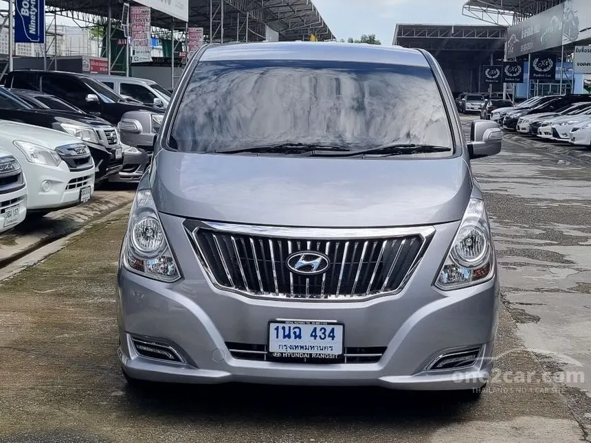 2017 Hyundai H-1 Elite Van