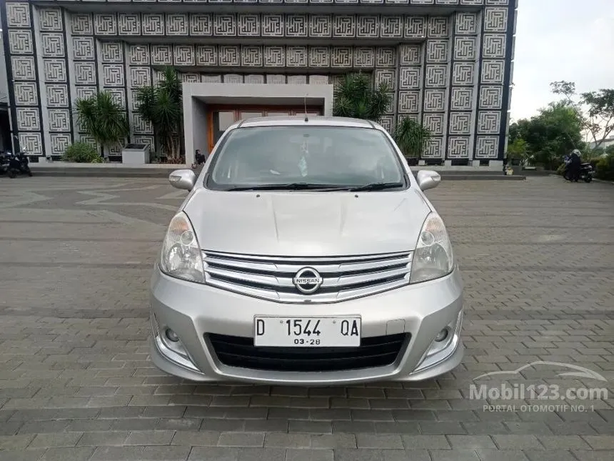 Jual Mobil Nissan Grand Livina 2012 XV 1.5 di Jawa Barat Automatic MPV Silver Rp 95.000.000