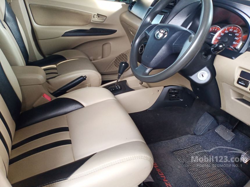 Avanza 2011 Jogja: Pilihan Cerdas di Tengah Kota Gudeg