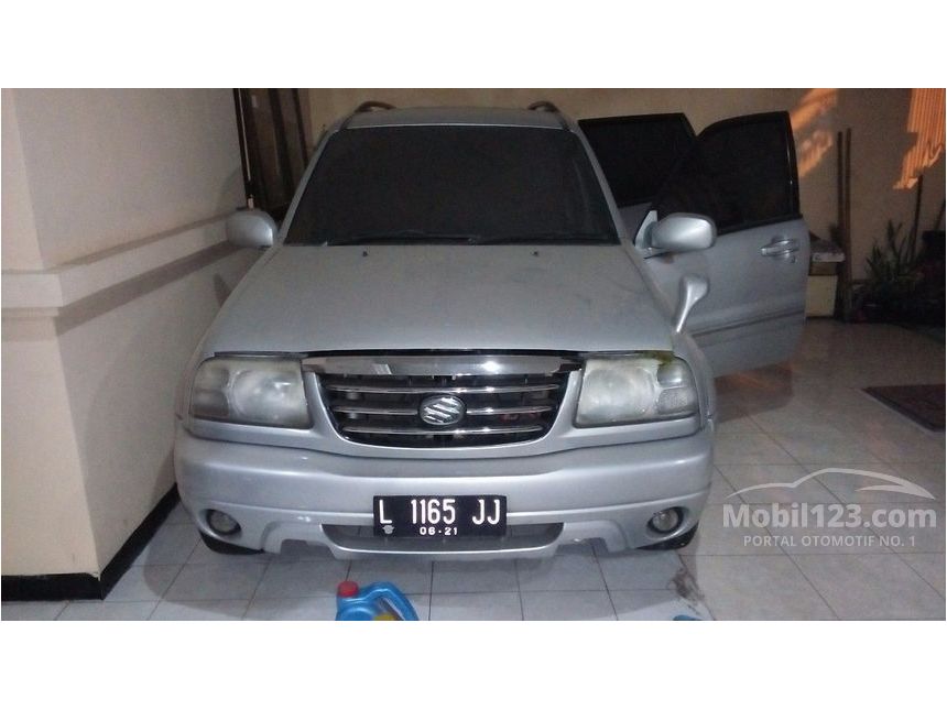 Jual Mobil Suzuki Grand Escudo 2006 XL-7 2.5 di Jawa Timur 