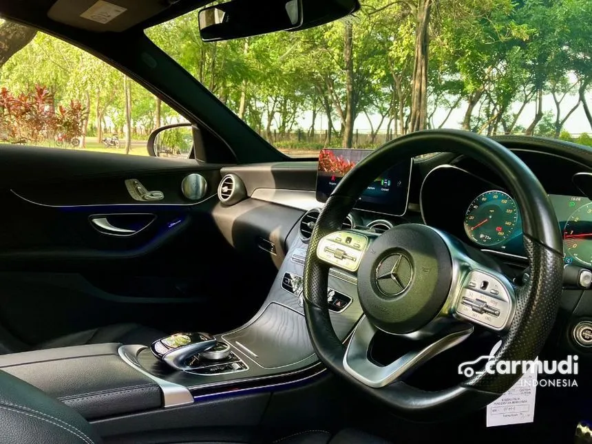 2019 Mercedes-Benz C300 AMG Line Sedan