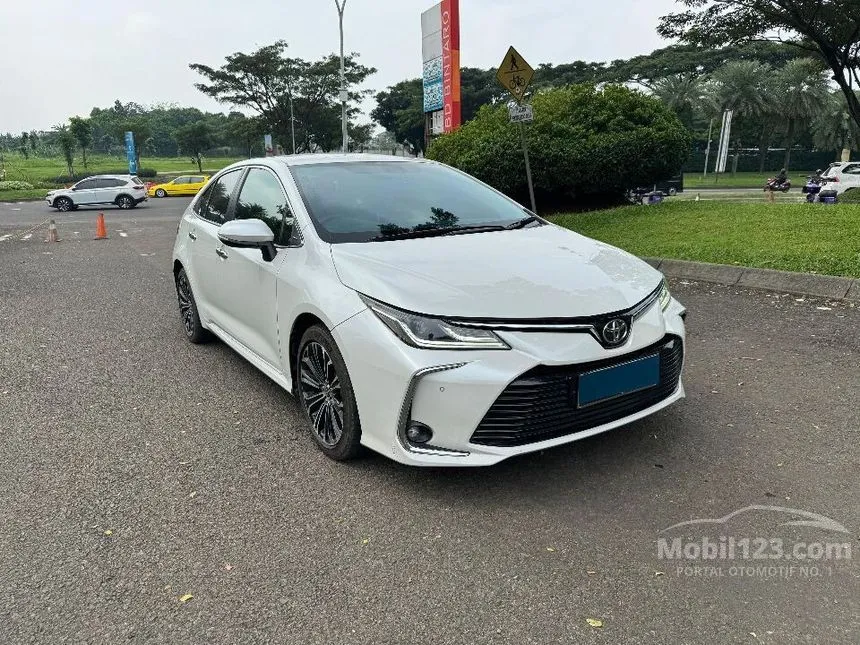 Jual Mobil Toyota Corolla Altis 2022 V 1.8 di Banten Automatic Sedan Putih Rp 370.000.000